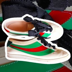 Gucci Shoes for Women - Poshmark